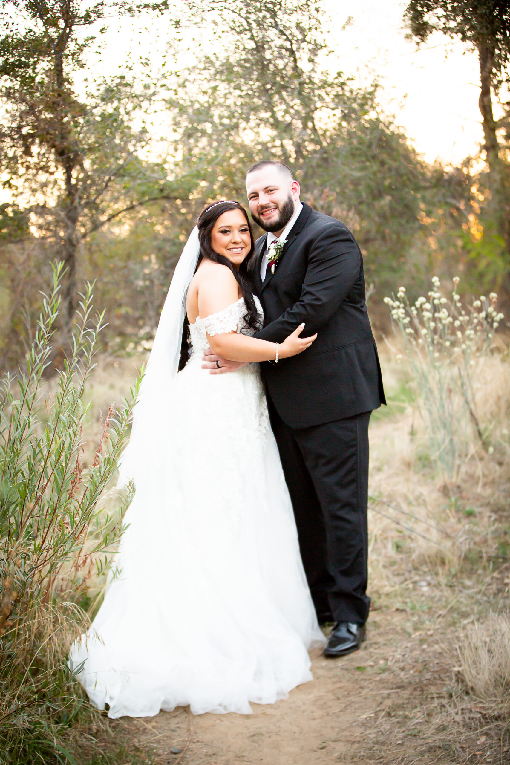 bride and groom in Redding california