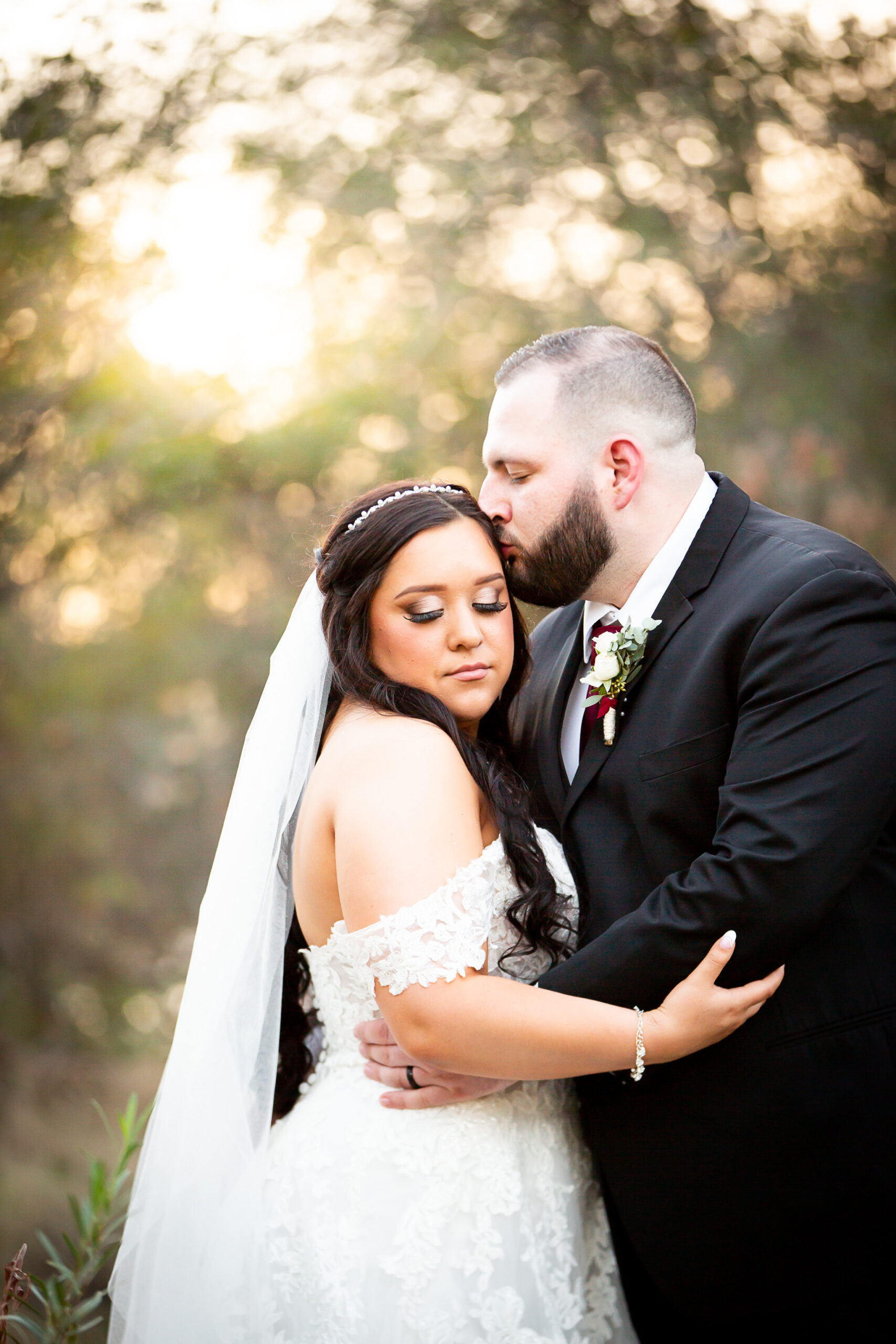 bride and groom in Redding california
