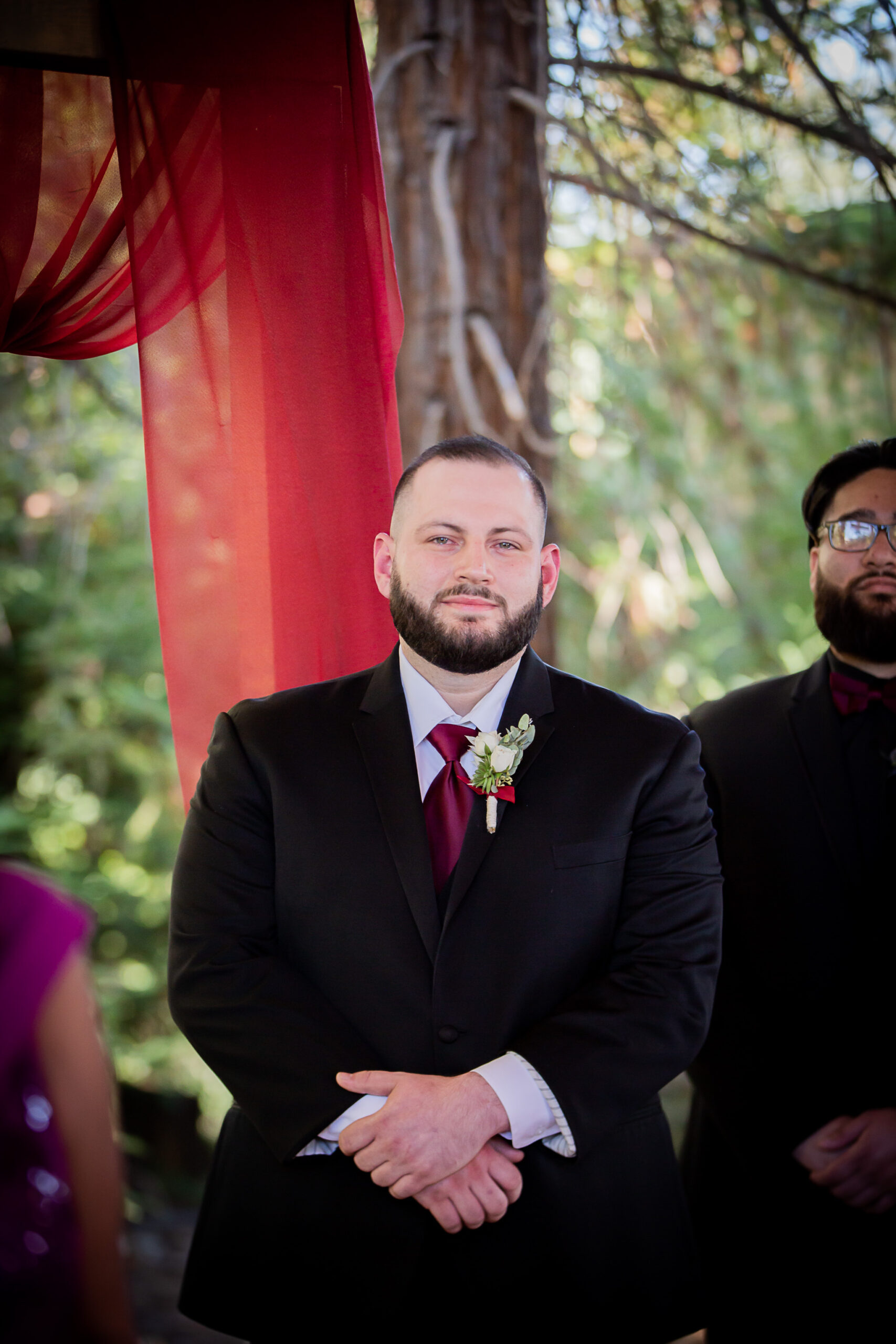 groom seeing bride fro the first time