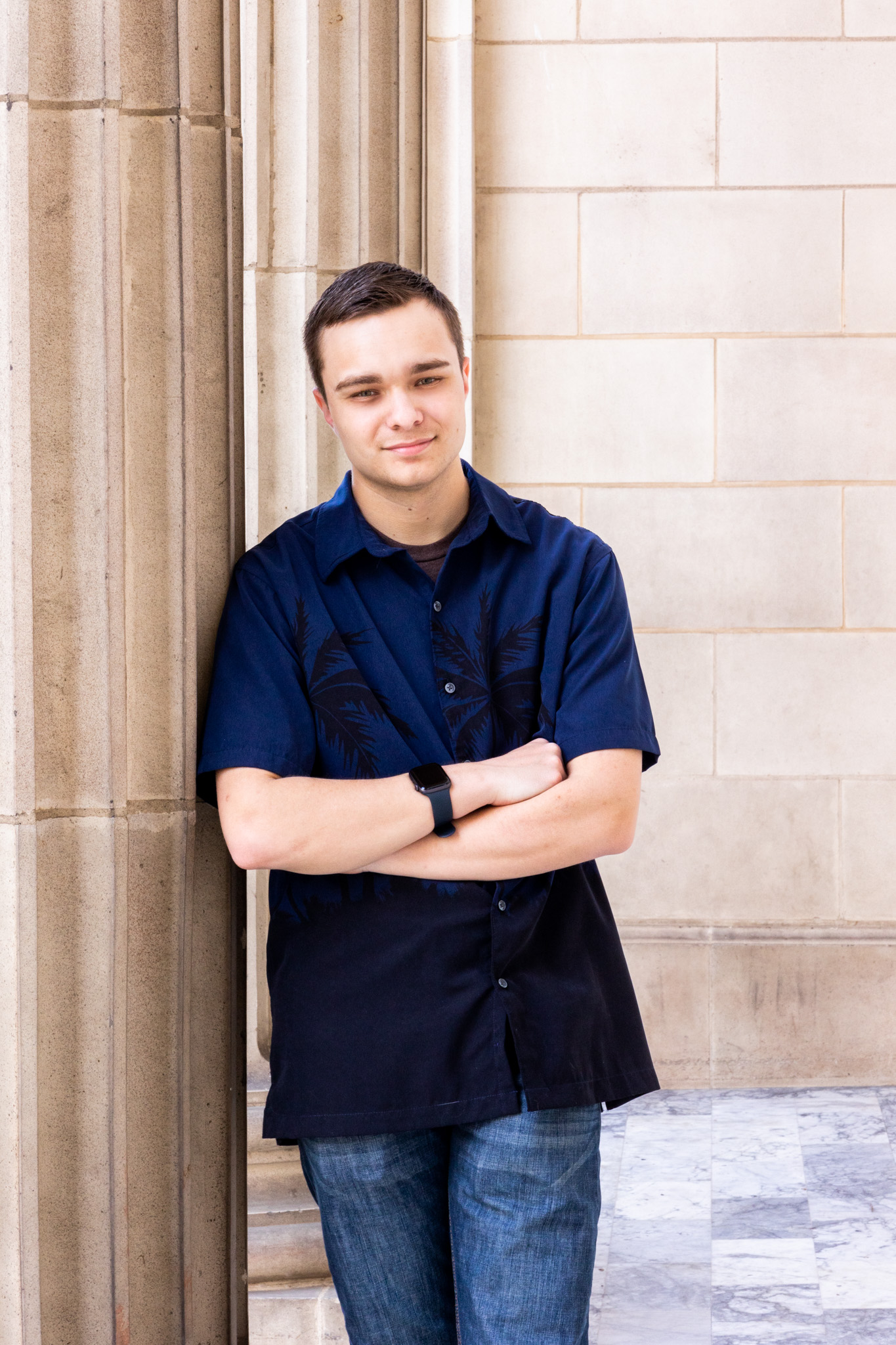 senior portraits at the red bluff courthouse